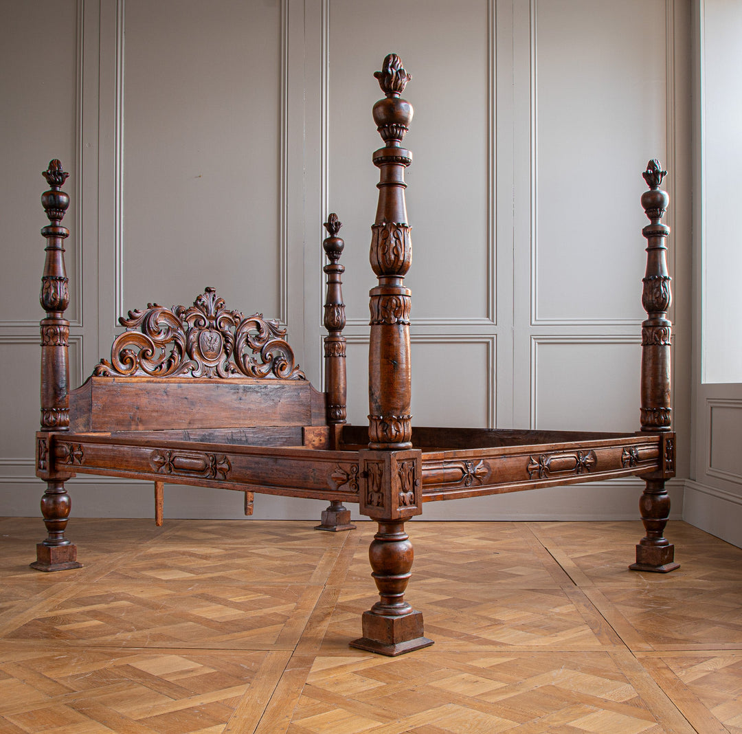 Italian Baroque Style Four Poster Bed In Carved Walnut, Circa Mid 1800's - La Maison London