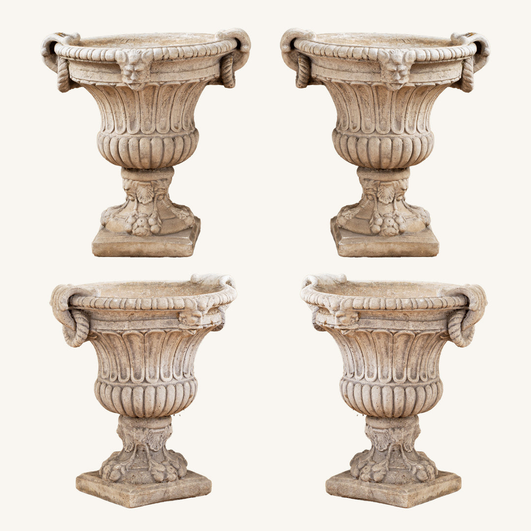 Ensemble de 4 urnes de jardin décoratives italiennes en pierre reconstituée, vers milieu des années 1900