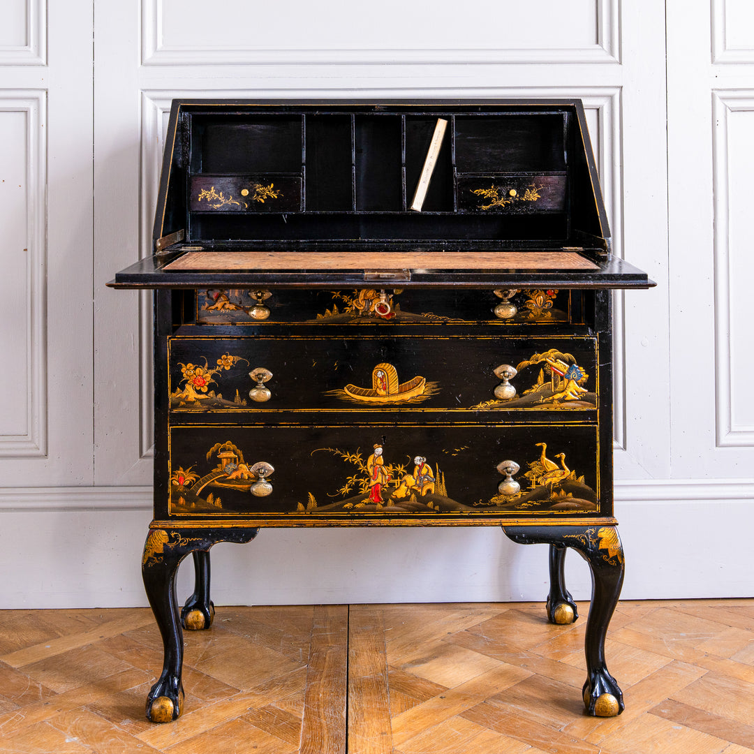 Early 20th-Century Black Japanned Gilt Chinoiserie Bureau