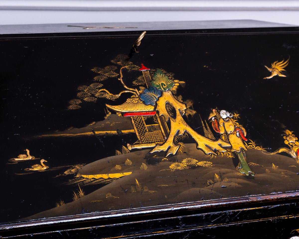 Early 20th-Century Black Japanned Gilt Chinoiserie Bureau - La Maison London