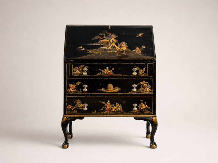 Early 20th-Century Black Japanned Gilt Chinoiserie Bureau - La Maison London