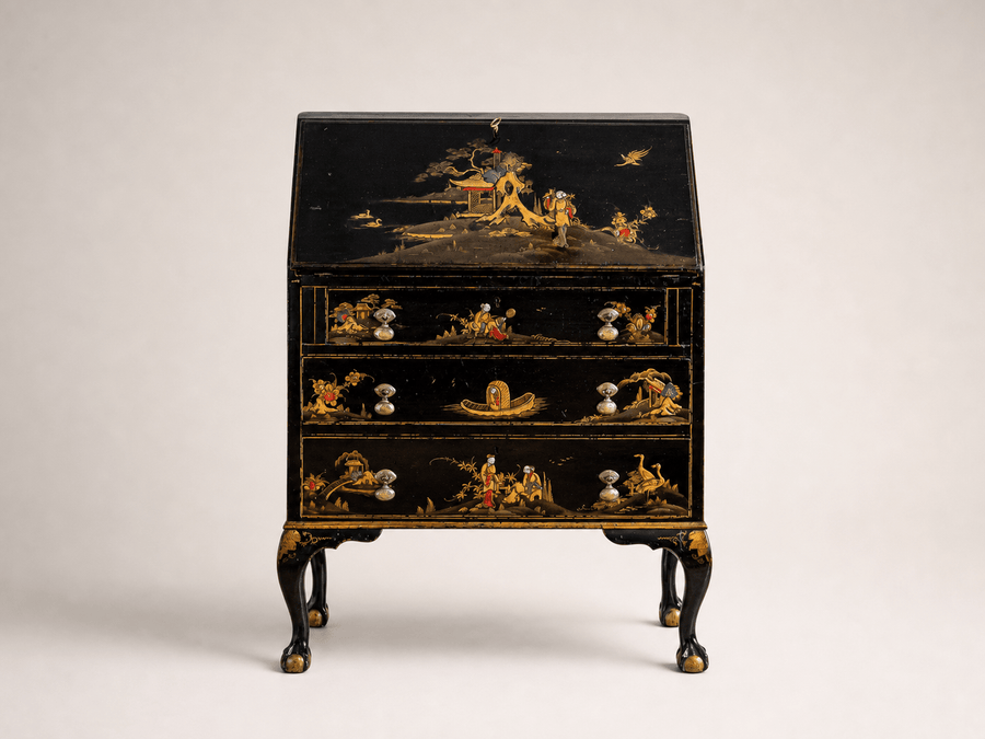 Early 20th-Century Black Japanned Gilt Chinoiserie Bureau - La Maison London
