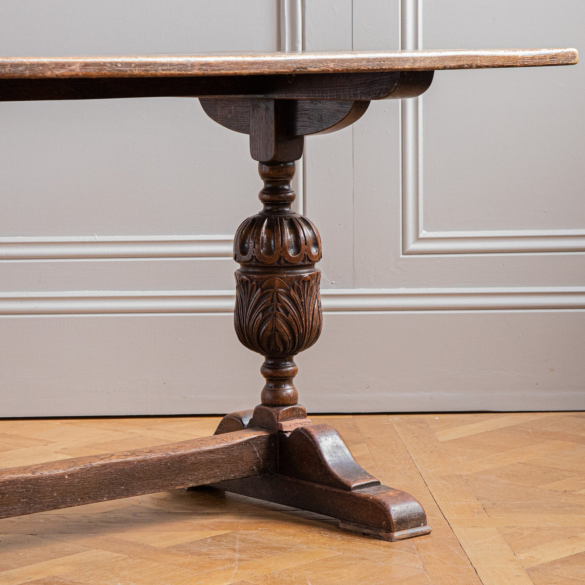 Elizabethan Style Dining Table - La Maison London
