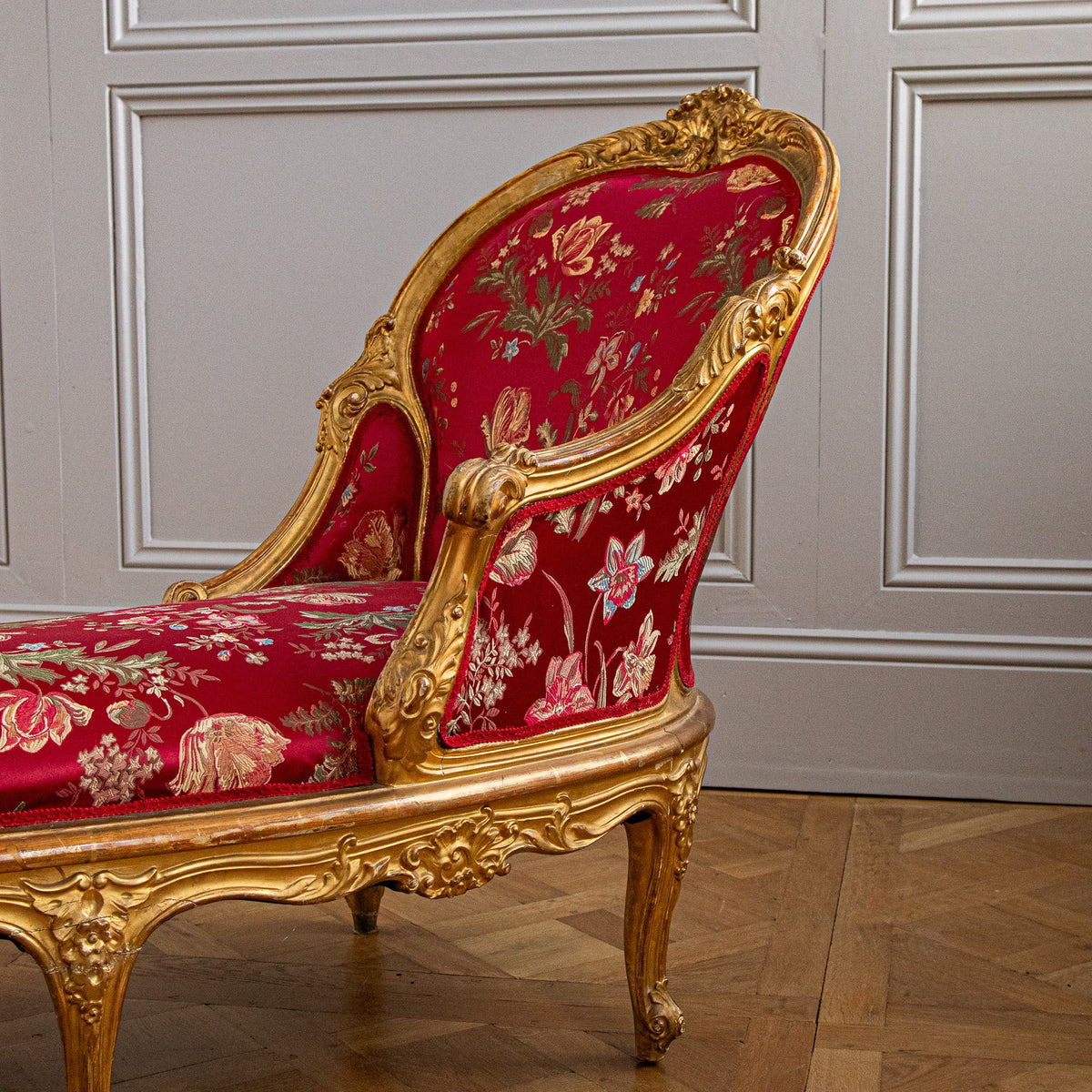 Italian Giltwood LXV Style Chaise Longue, Circa Early 1900's - La Maison London