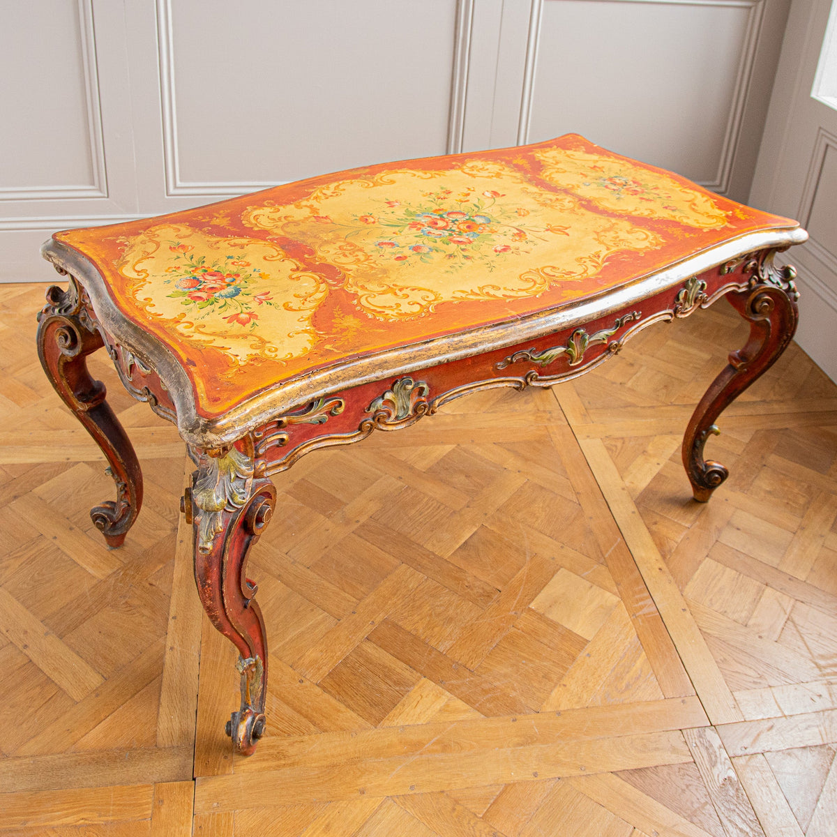Late 19th Century Italian Rococo Table Painted In The Venetian Style - La Maison London