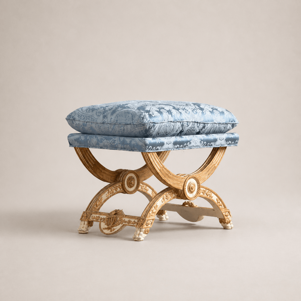 Tabouret de style Louis XVI X