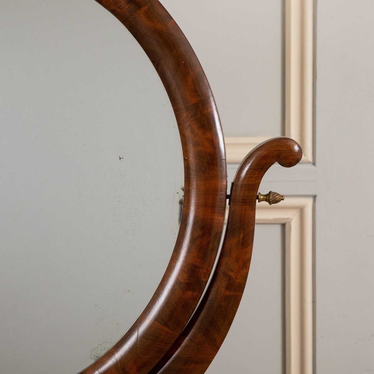 Mahogany Dressing Table /Vanity Table from the Early 19th Century - La Maison London