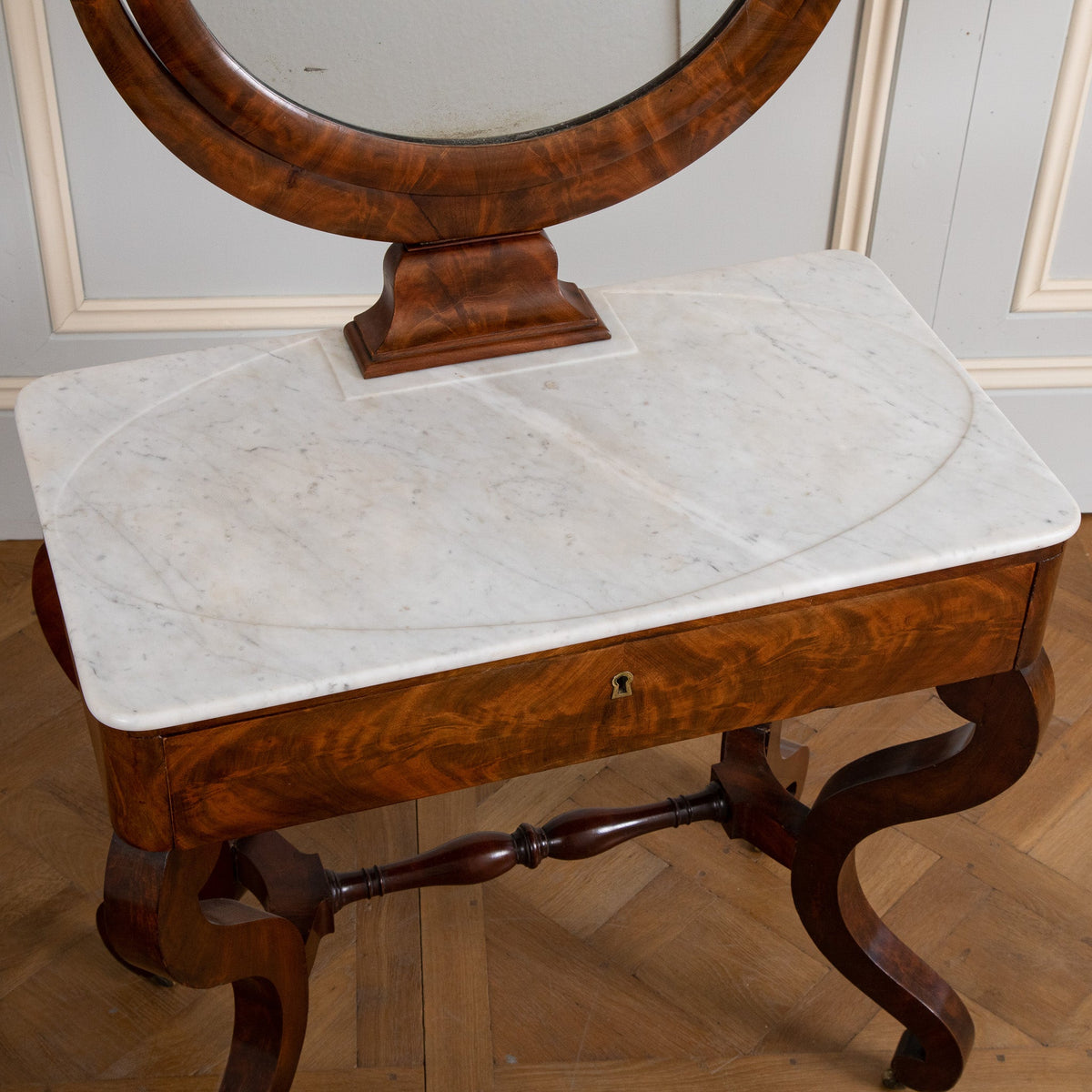 Mahogany Dressing Table /Vanity Table from the Early 19th Century - La Maison London