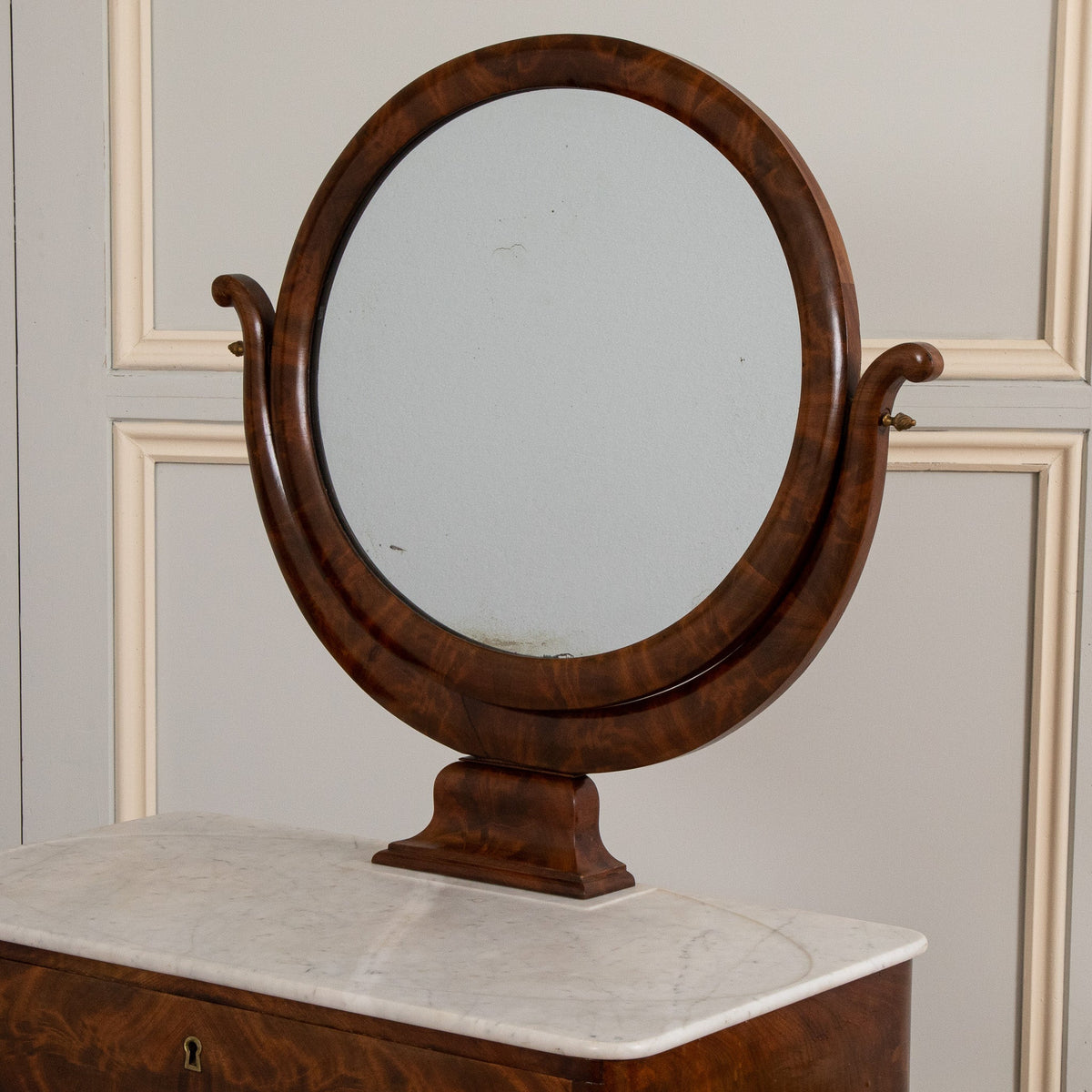 Mahogany Dressing Table /Vanity Table from the Early 19th Century - La Maison London