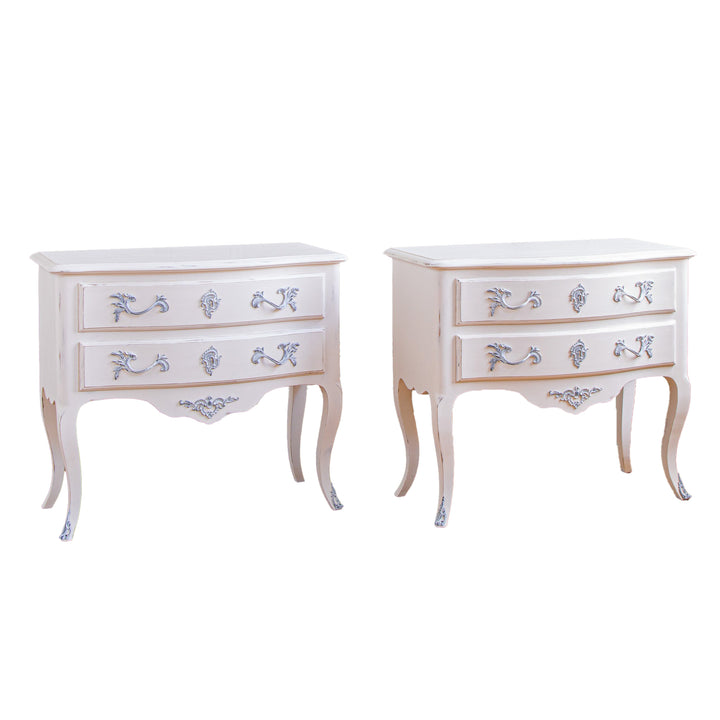 Paire de tables de chevet/armoires peintes de style Louis XV