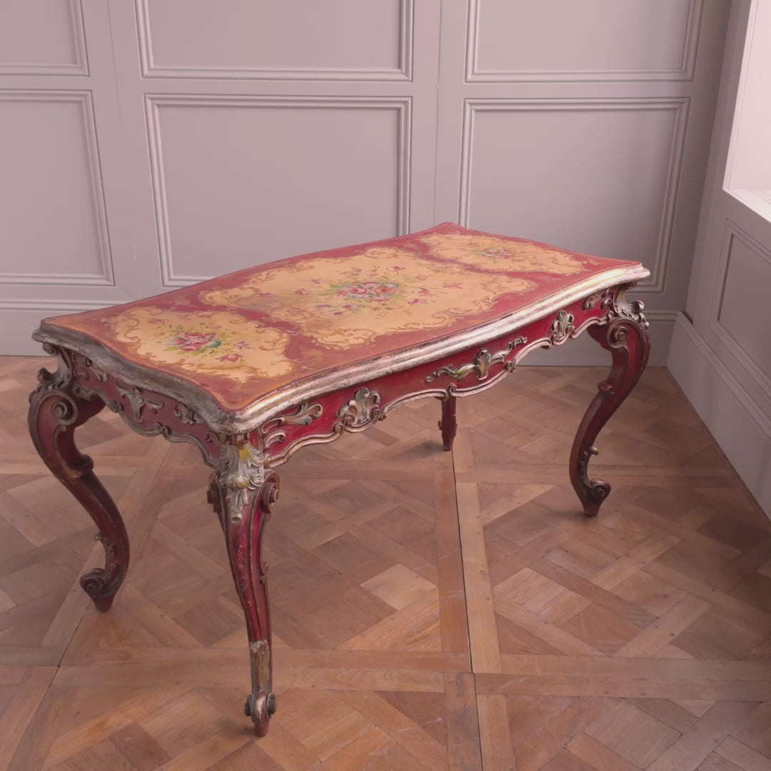 Table Rococo Italienne De La Fin Du 19ème Siècle Peinte Dans Le Style Vénitien