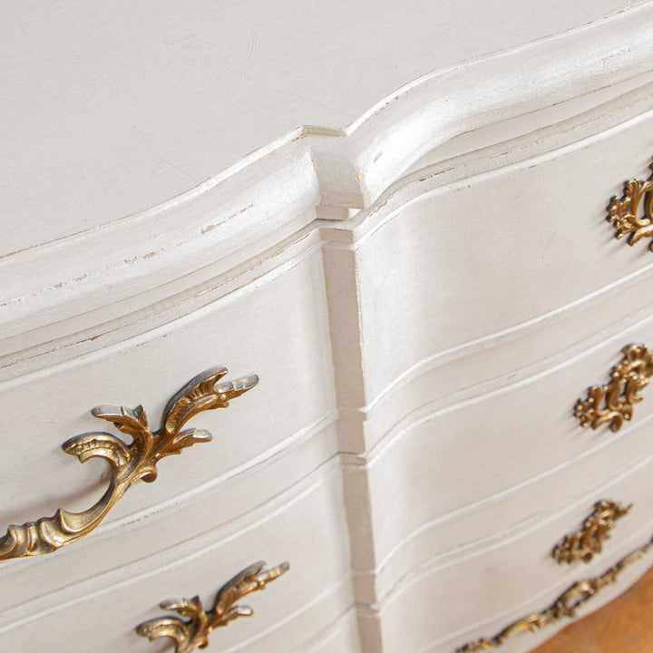 Regence Style painted Chest of Drawers - La Maison London