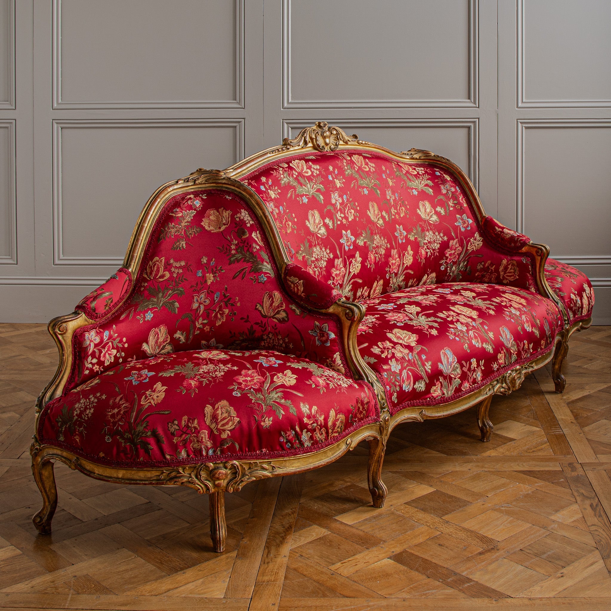 talian Large Giltwood LXV Style Confidente Sofa, Circa Late