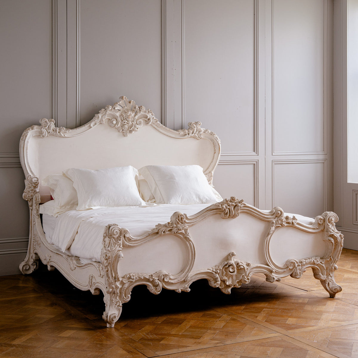 The Cherub Bed - La Maison London