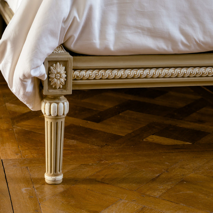 The Chevalier Bed - La Maison London