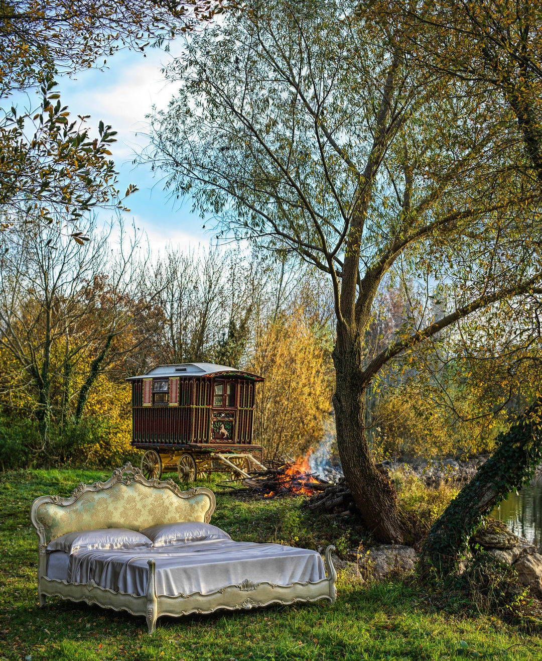 The Parisienne Bed - La Maison London