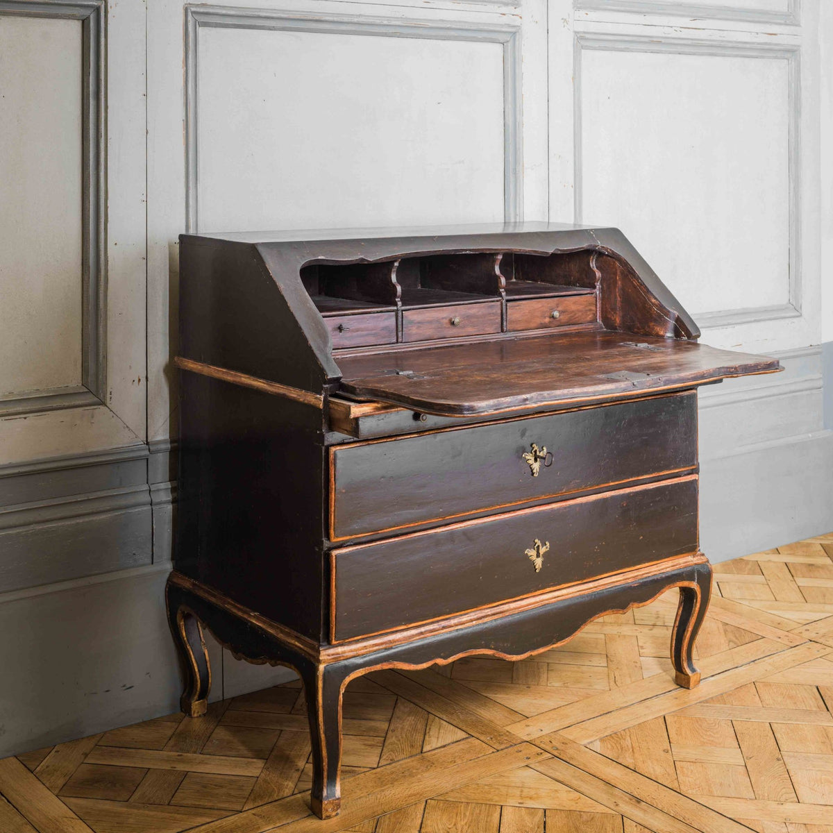 18th Century Italian Scriban - La Maison London