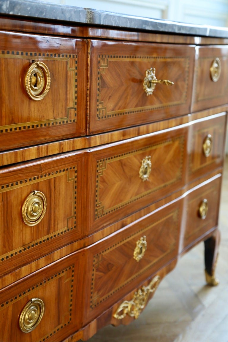 18th Century Marquetry commode - La Maison London