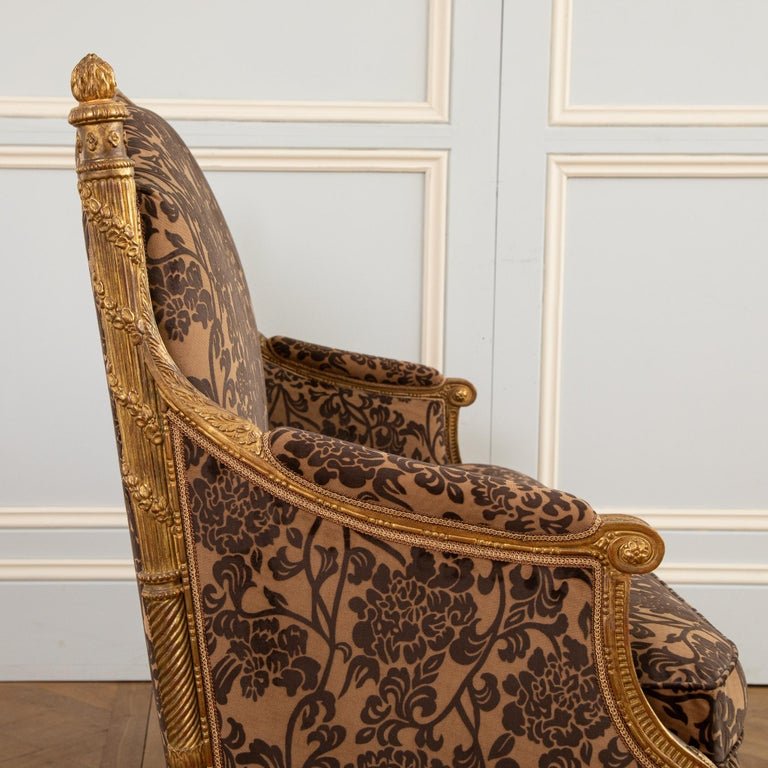 A Finely Carved Louis XVI Style Giltwood Sofa - La Maison London