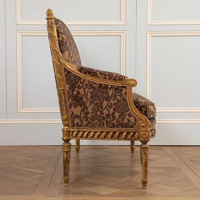 A Finely Carved Louis XVI Style Giltwood Sofa - La Maison London