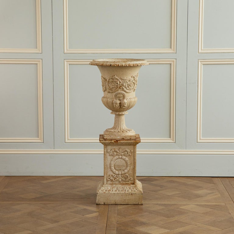 Early 20th Century Pair of Cast Iron Garden Urns on Plinths - La Maison London