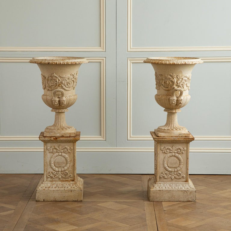 Early 20th Century Pair of Cast Iron Garden Urns on Plinths - La Maison London