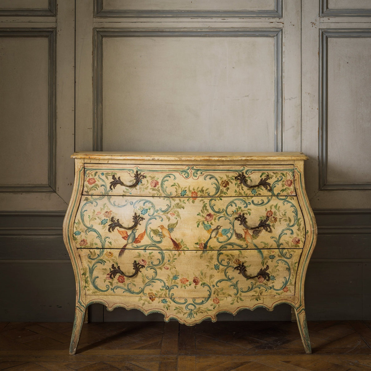 Louis XV Style Venetian Painted Bombe Chest Of Drawers - La Maison London