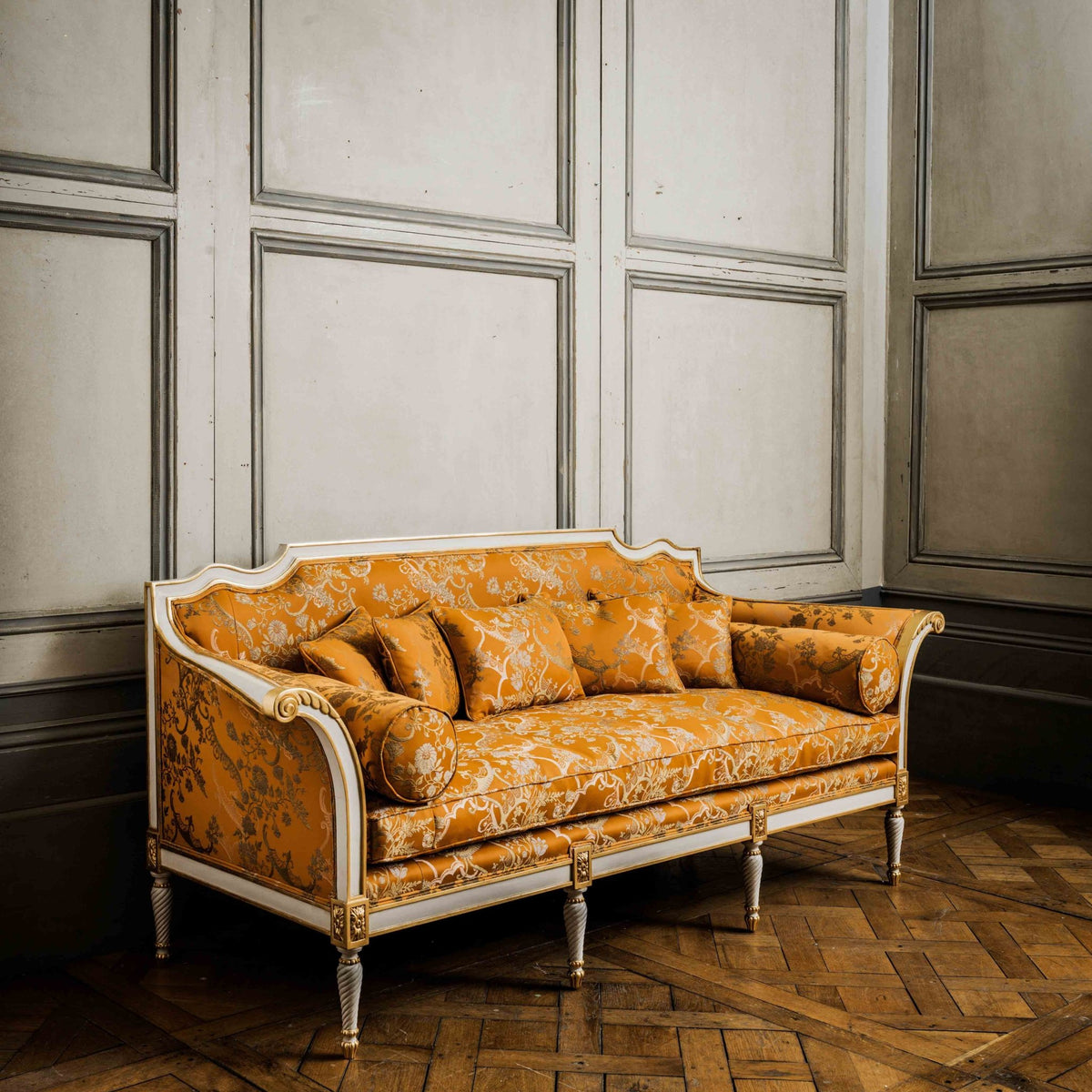 Louis XVI style sofa Crosse Renversée - La Maison London