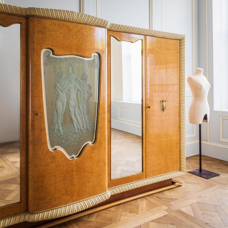 Mid Century Early 1940's Art Deco Bedroom suite - La Maison London