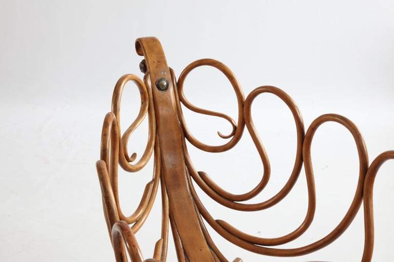 Rare French Bentwood Cradle in the Thonet Style - La Maison London