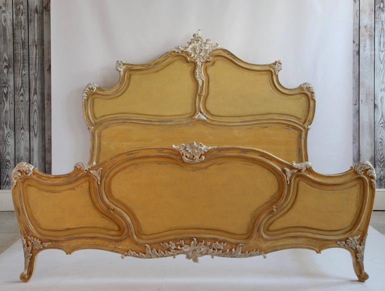 The Rocaille bed - La Maison London